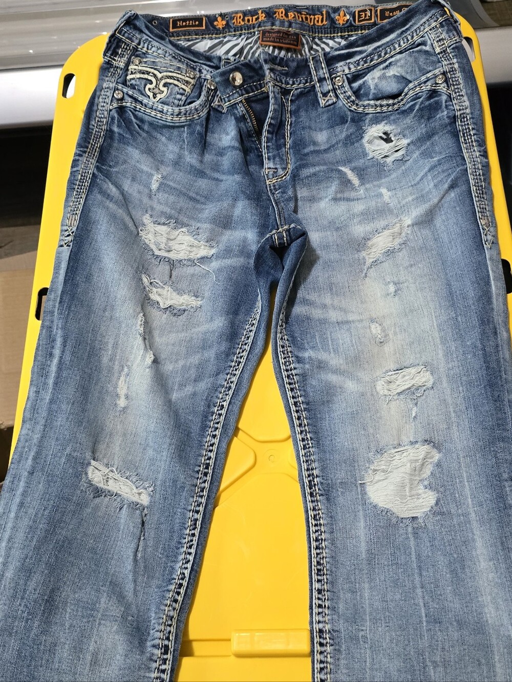 Rock Revival Blue Straight Leg Capris Vintage Distressed 31